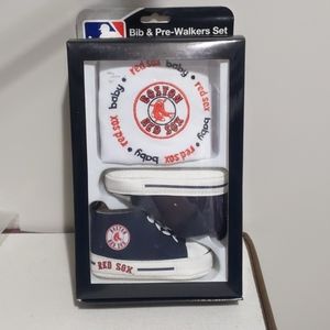 Boston Red Sox Shoe and Bib Set